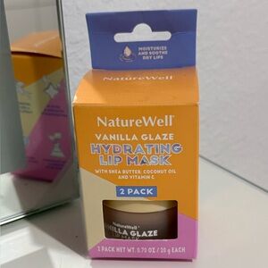 Nwt NatureWell Vanilla Glaze Lip Mask set